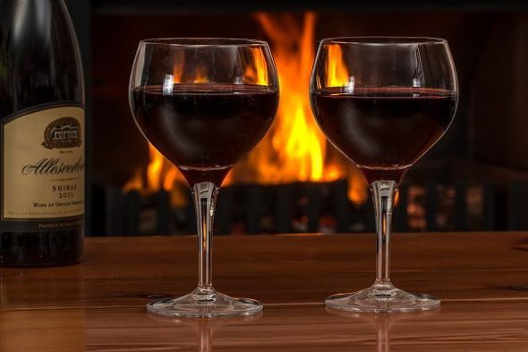 Vinos Online: ¿Cómo saber si un vino tiene sabor a corcho "