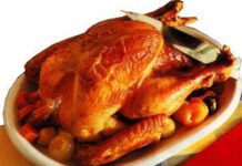 Pollo relleno de ajo