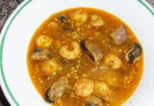 Sopa de mejillones