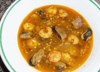 Sopa de mejillones