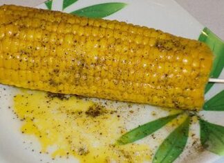 Mazorcas de maíz al microondas Mazorcas de maíz al microondas