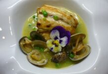 Lubina con salsa verde