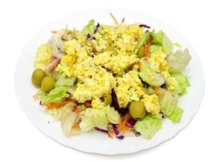 Ensalada de huevo con mayonesa