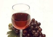 Un vaso de vino combate el adelgazamiento óseo