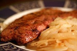 Hígado de vacuno con cebolla