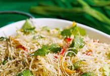 Ensalada de fideos de arroz