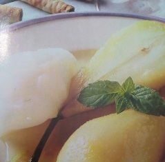 Peras en salsa cítrica