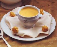 Crema fría de salmón