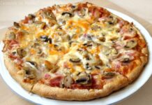 PIZZA DE LACÓN Y CHAMPIÑONES, cómo prepararla