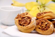Postres fáciles de hacer: ROLLITOS DE MANZANA CON PASAS